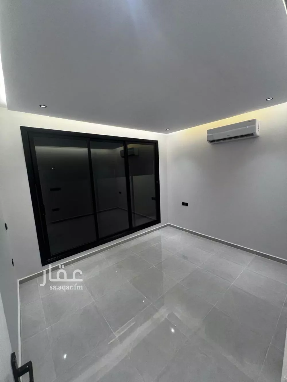 عمارة 780 م² في الوادي 5