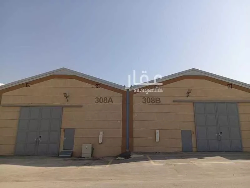مستودع 1200 م² في المصانع 3