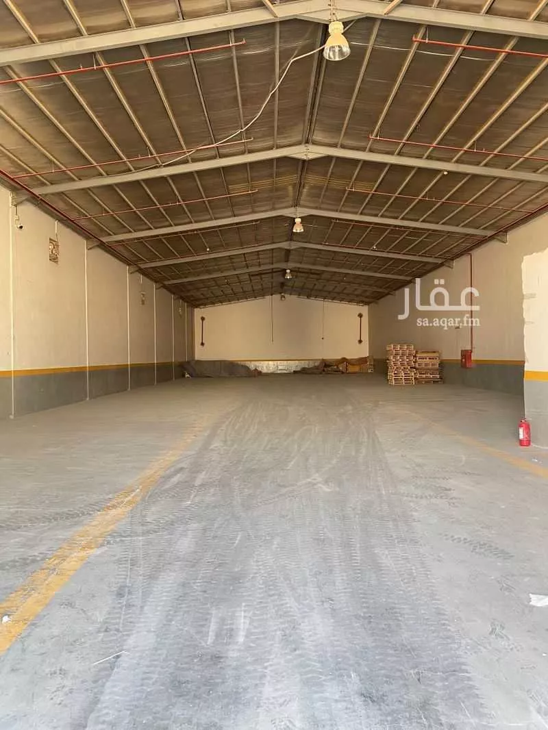 4400 sqm warehouse in Mansuriyah 3