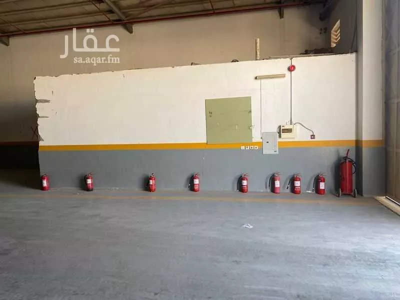 4400 sqm warehouse in Mansuriyah 7