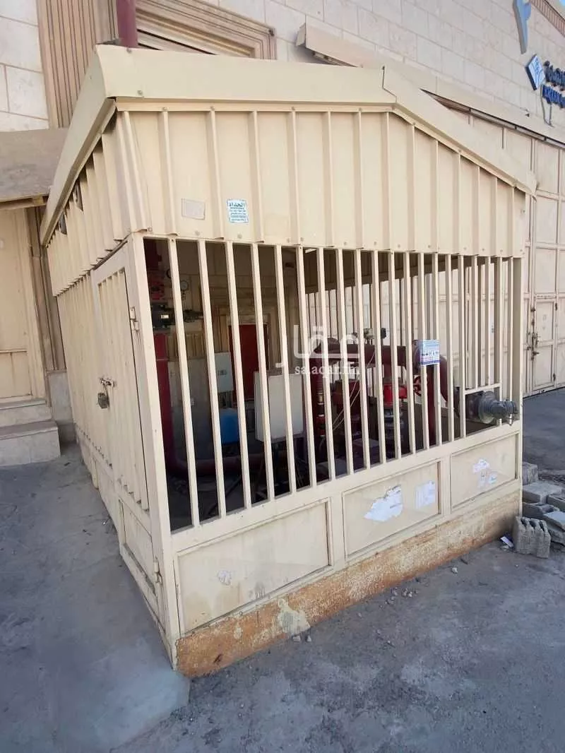 4400 sqm warehouse in Mansuriyah 9