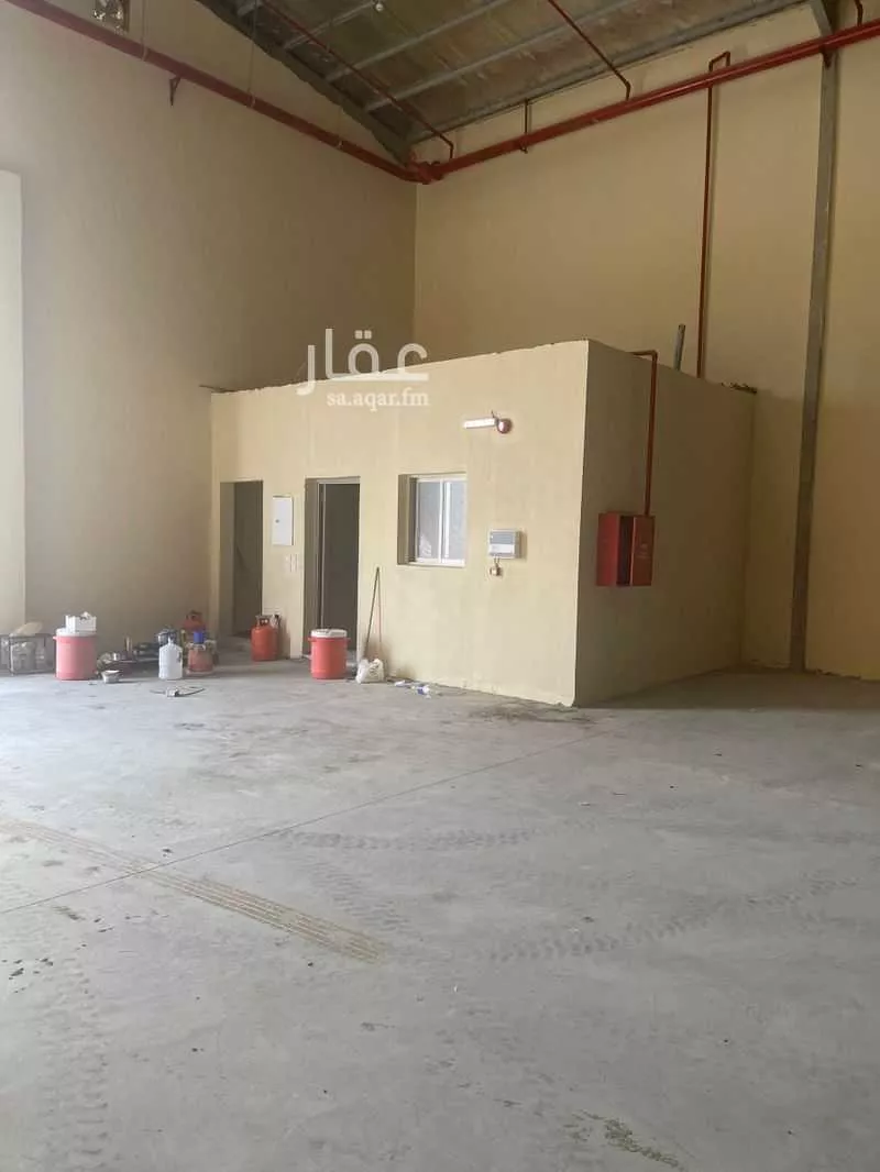4200 sqm warehouse in Taibah 6