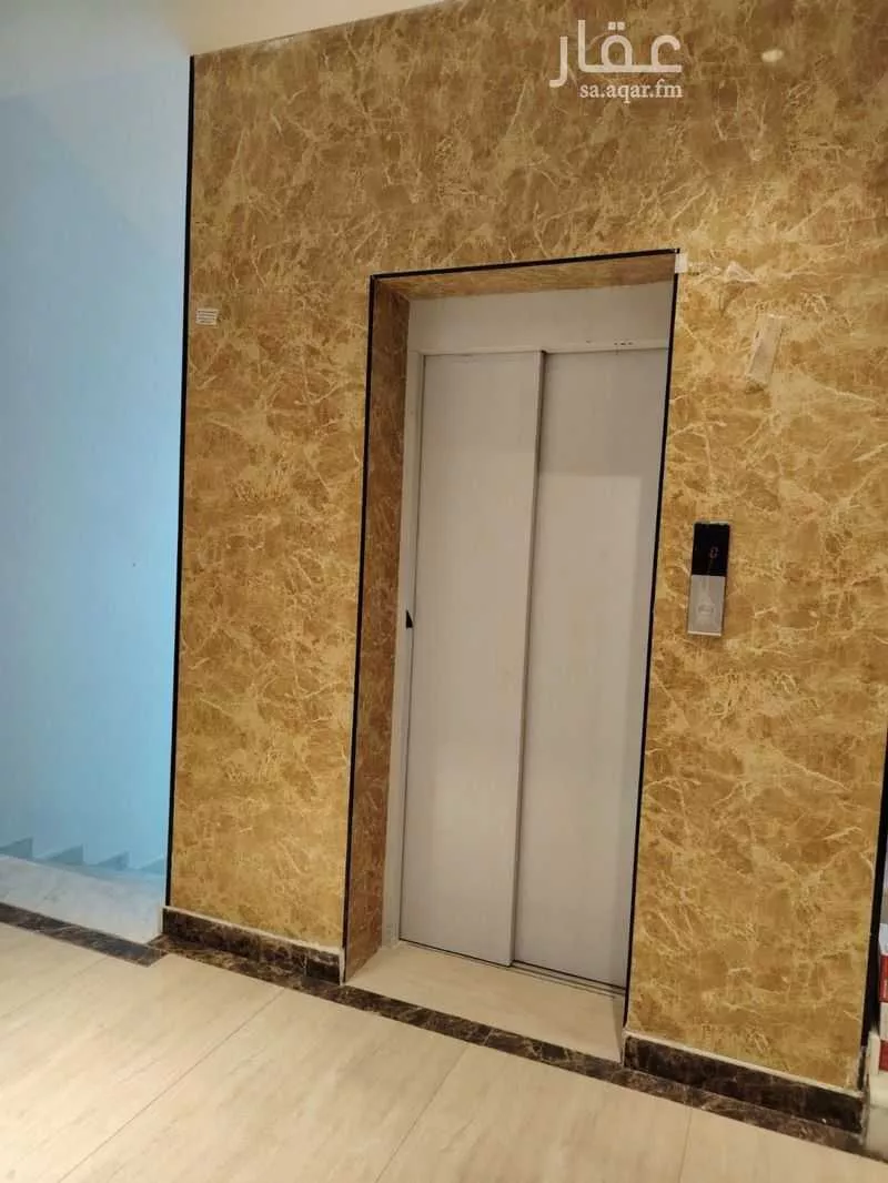 عمارة 2000 م² في النهضة 11