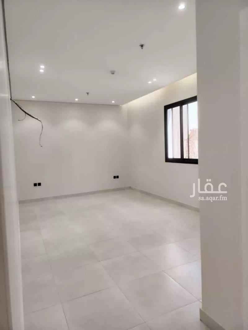 عمارة 2000 م² في النهضة 13
