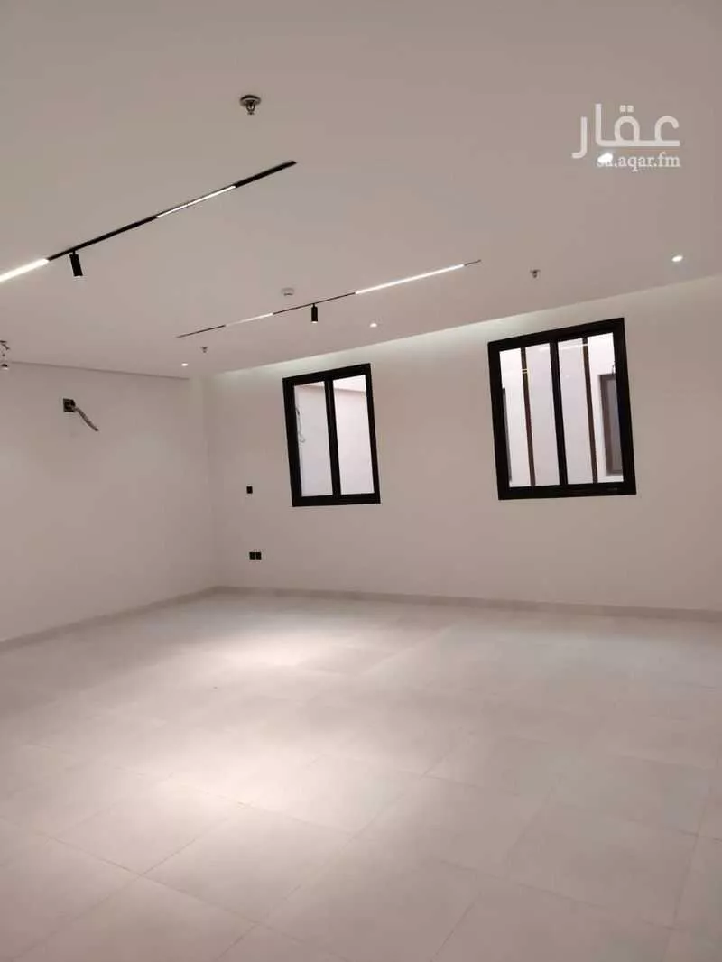 عمارة 2000 م² في النهضة 18