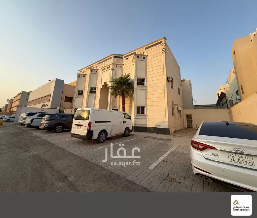 700 sqm building in Al Salam 2