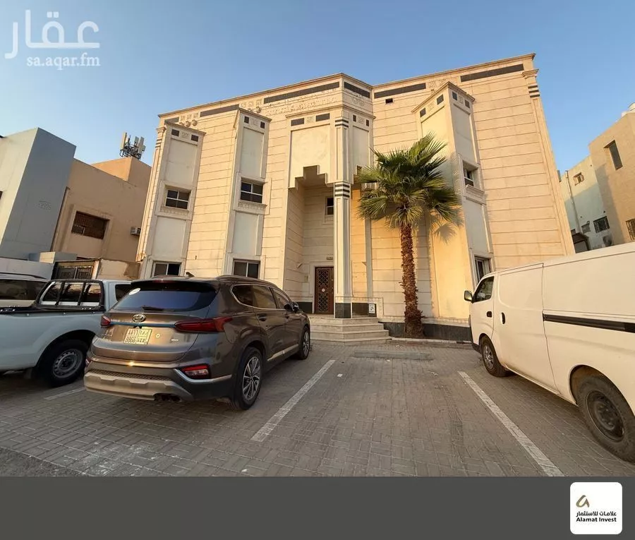 700 sqm building in Al Salam 3