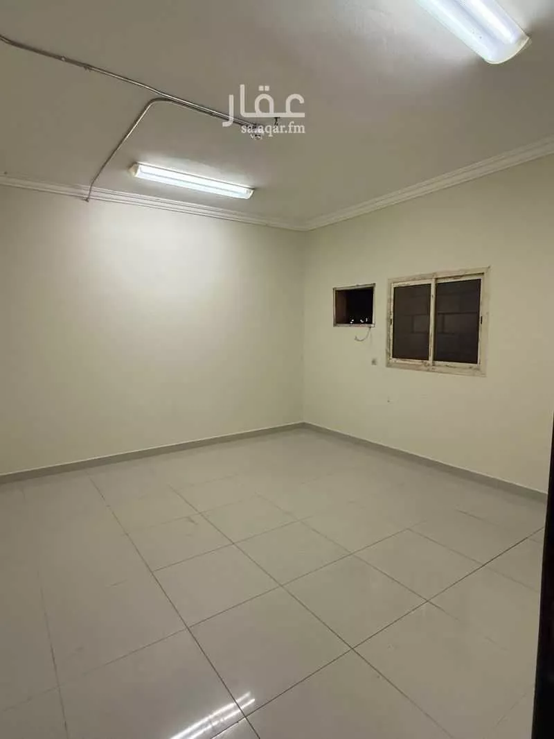 4050 sqm building in Al Sulay 11