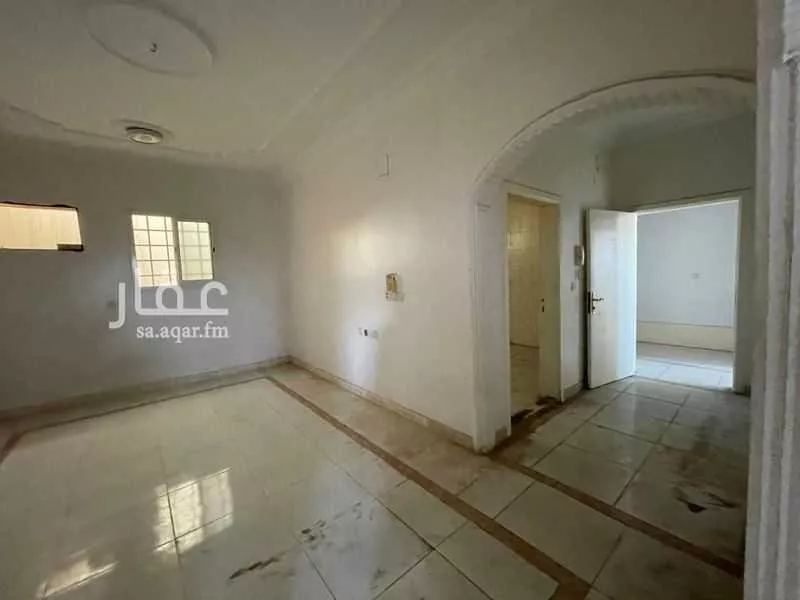عمارة 2520 م² في بدر 13