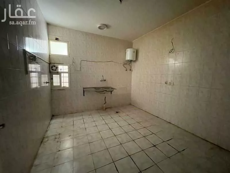 عمارة 2520 م² في بدر 6