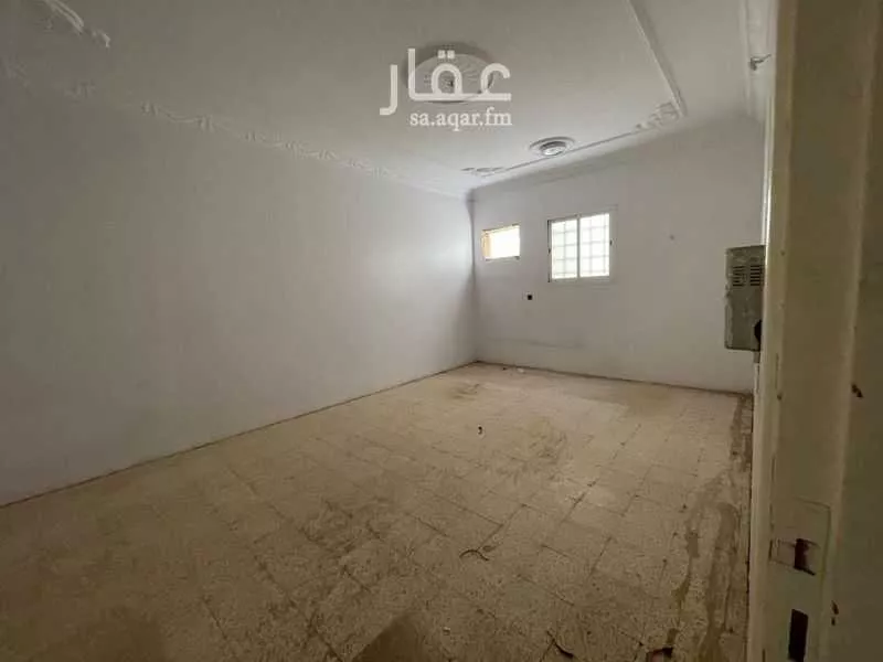 عمارة 2520 م² في بدر 9