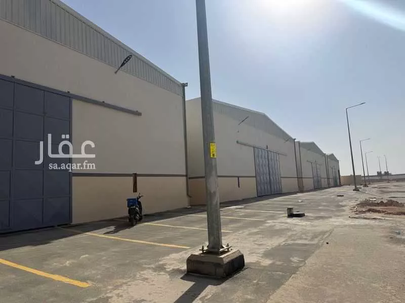 900 sqm warehouse in An Nadhim 7