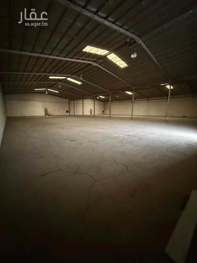 1 bedroom warehouse in Al Bariah, Riyadh 2