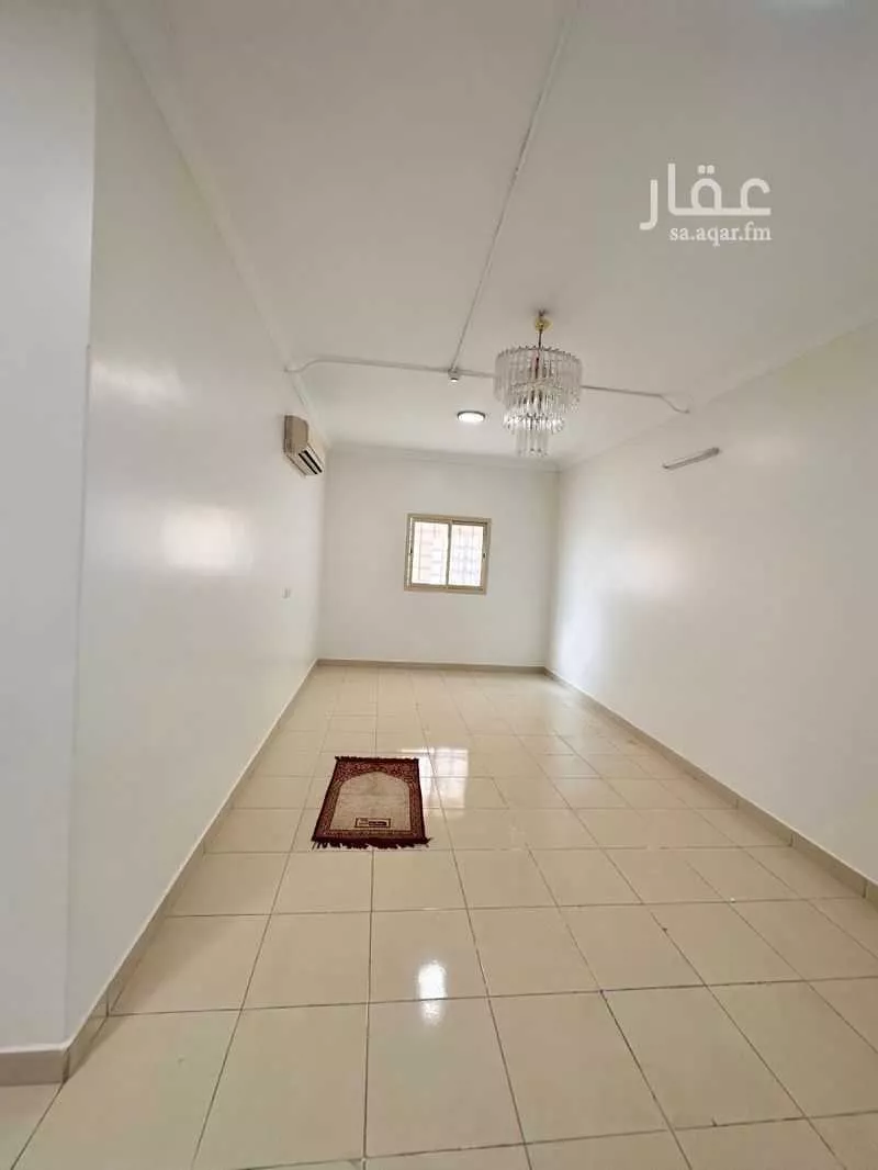 900 sqm building in Dhahrat Laban 25