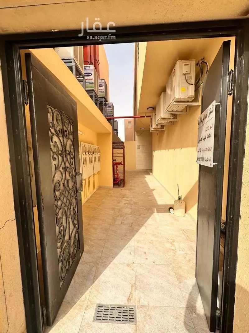 900 sqm building in Dhahrat Laban 29