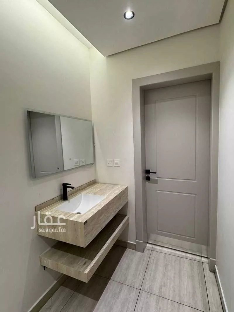 عمارة 300 م² في اليمامة 26