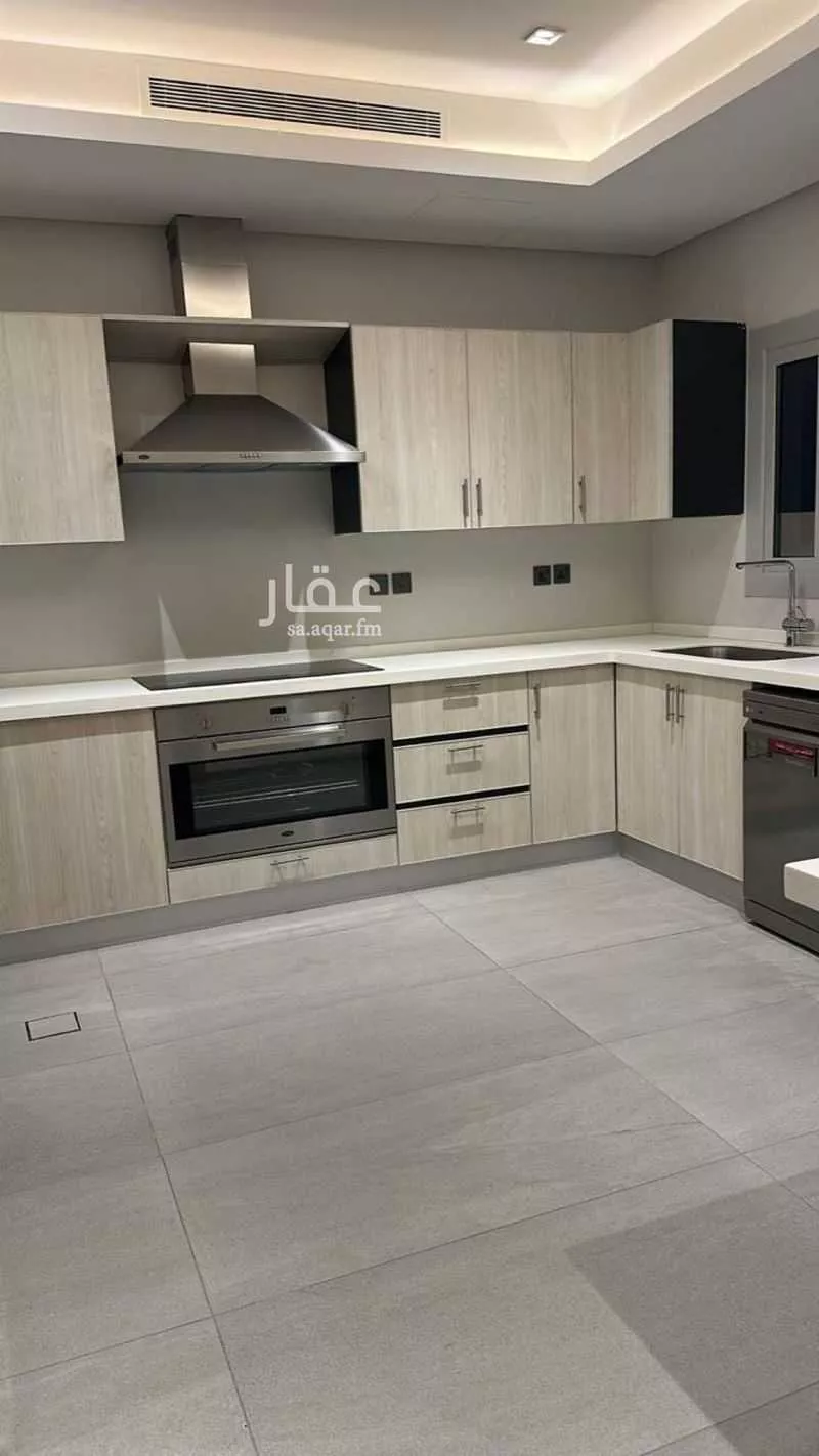 عمارة 170 م² في الملقا 7