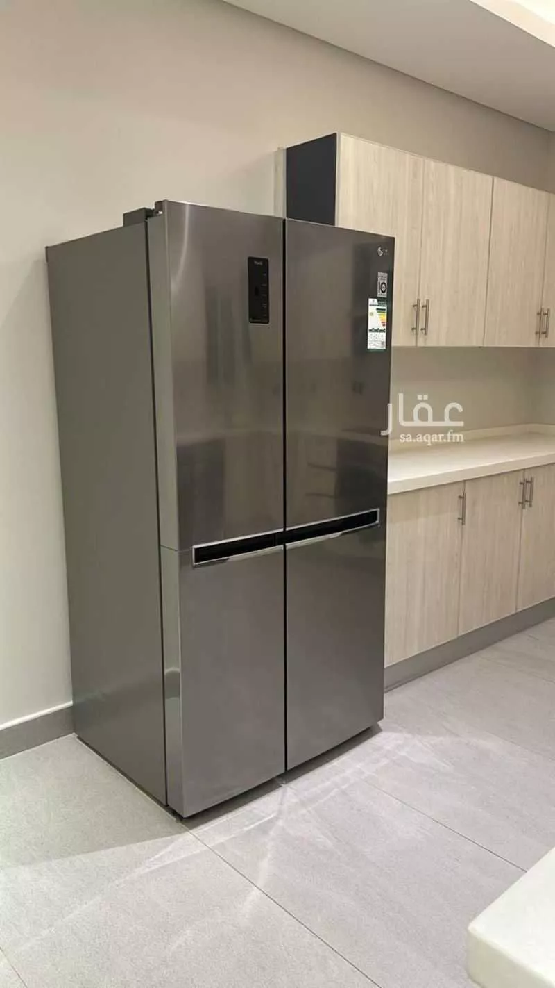عمارة 170 م² في الملقا 8