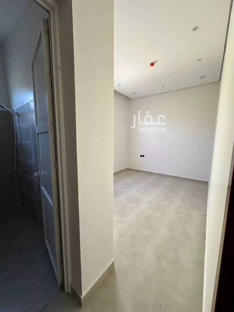 900 sqm building in Dahiat Namar 10