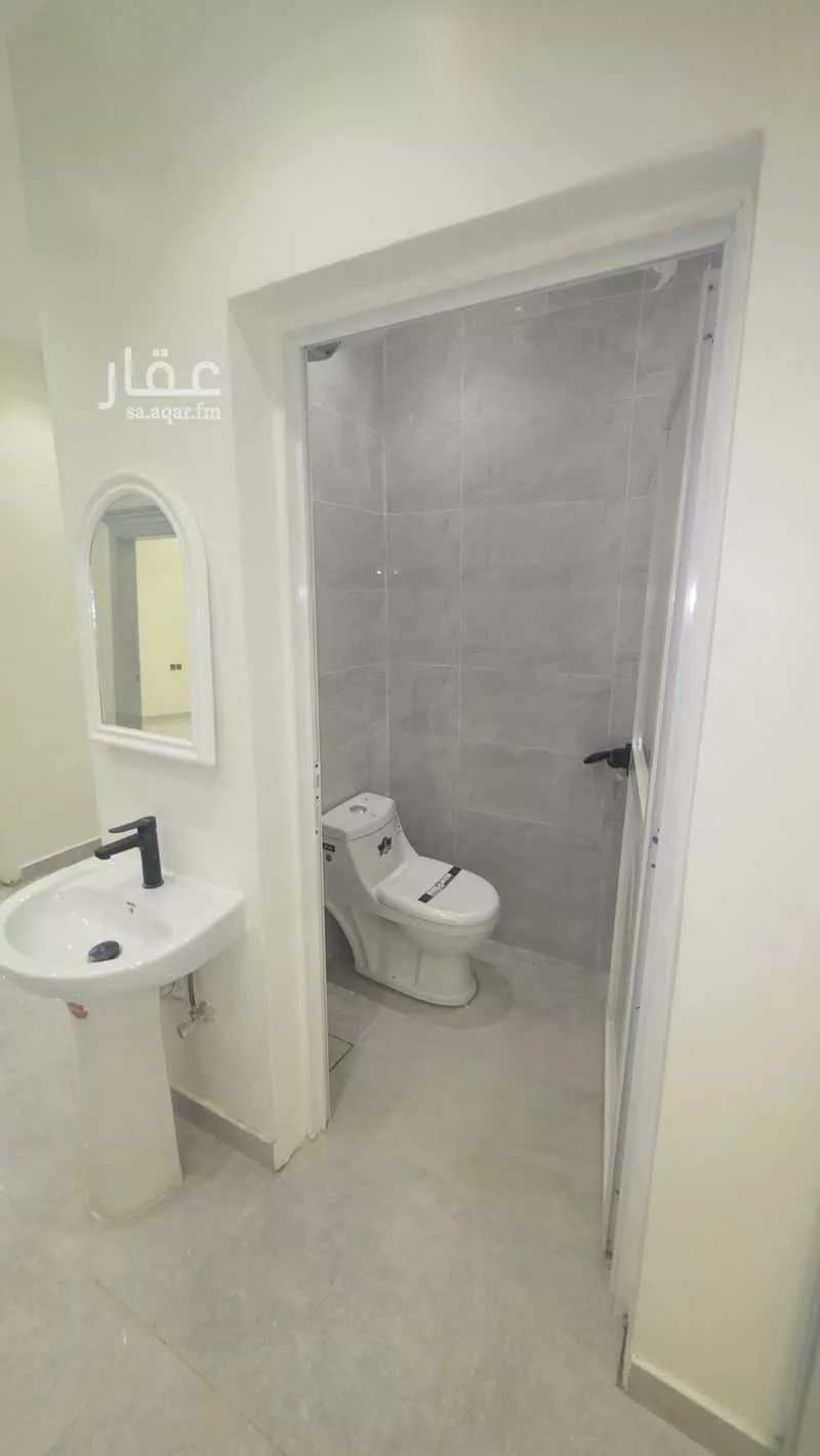 عمارة 187 م² في الشرفية 7
