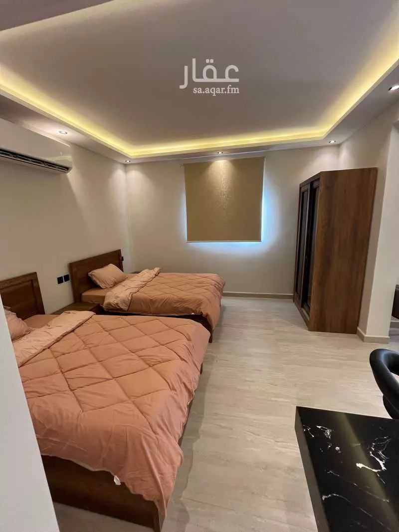 عمارة 672 م² في العليا 4