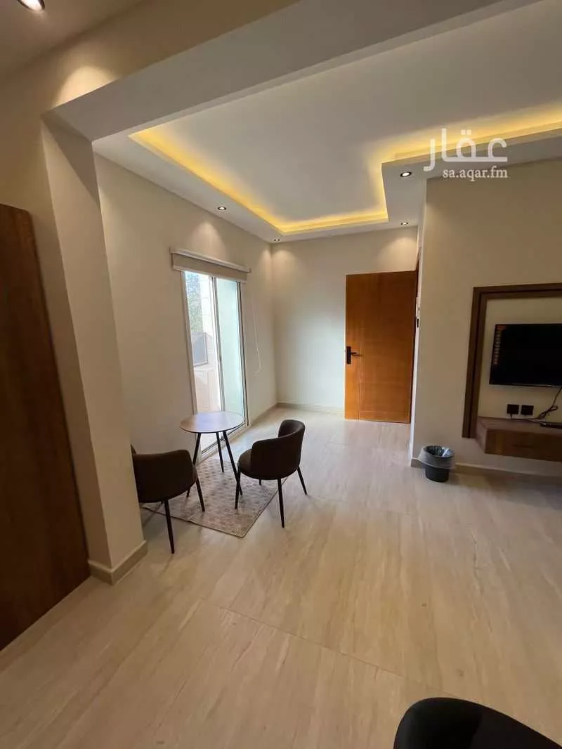 عمارة 672 م² في العليا 6