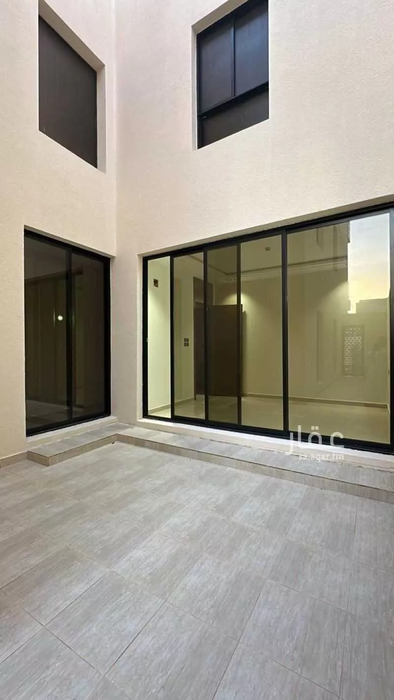 عمارة 840 م² في طويق 2
