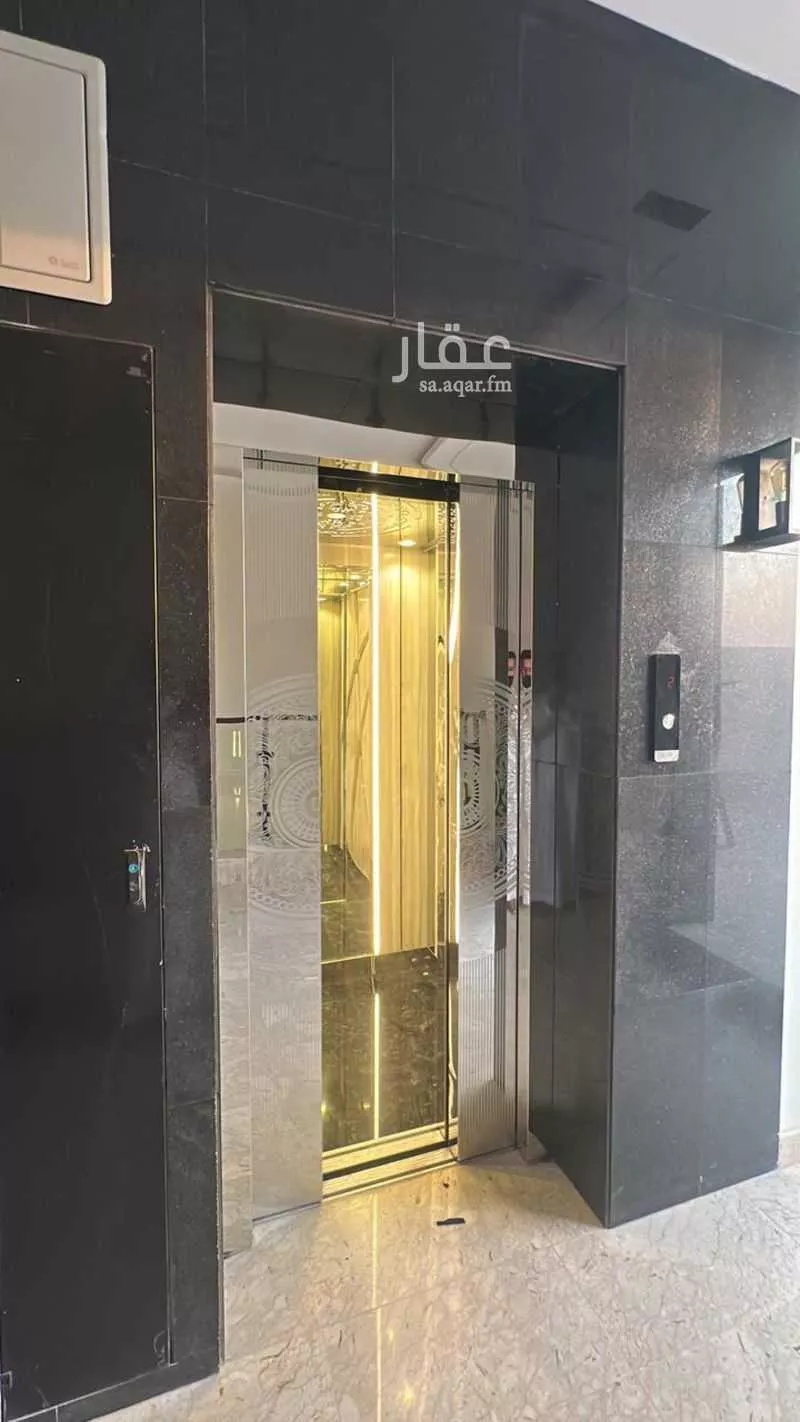 عمارة 840 م² في طويق 3