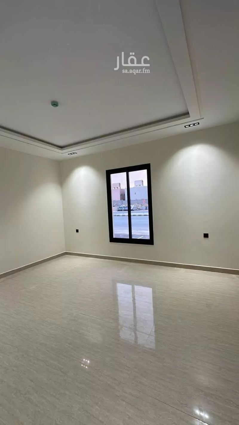 عمارة 840 م² في طويق 5
