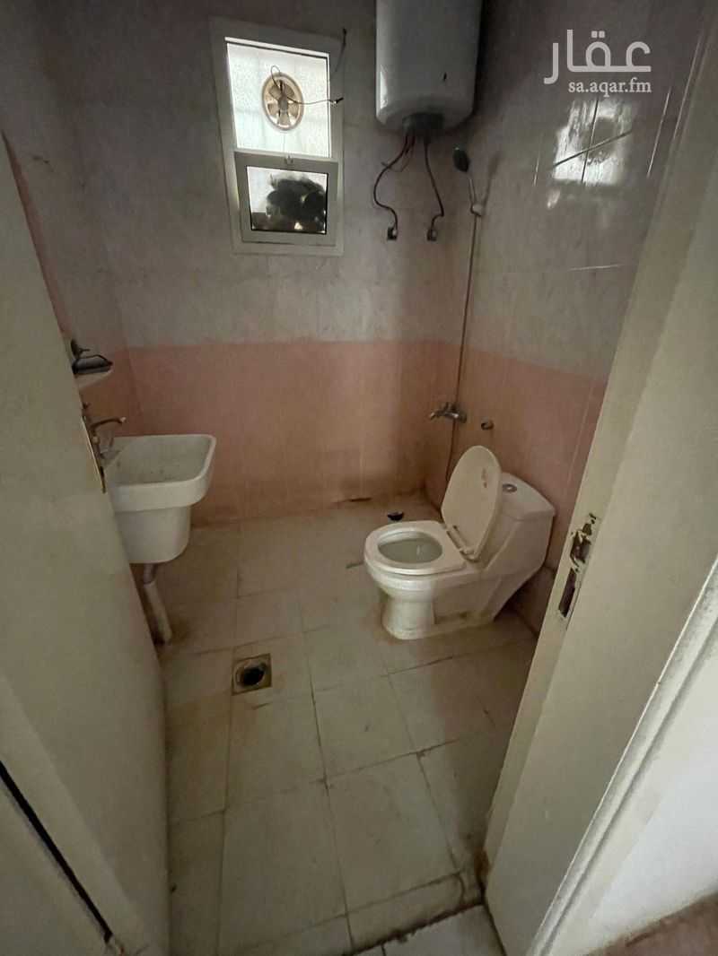 38 bedroom building in Badr, Riyadh 5