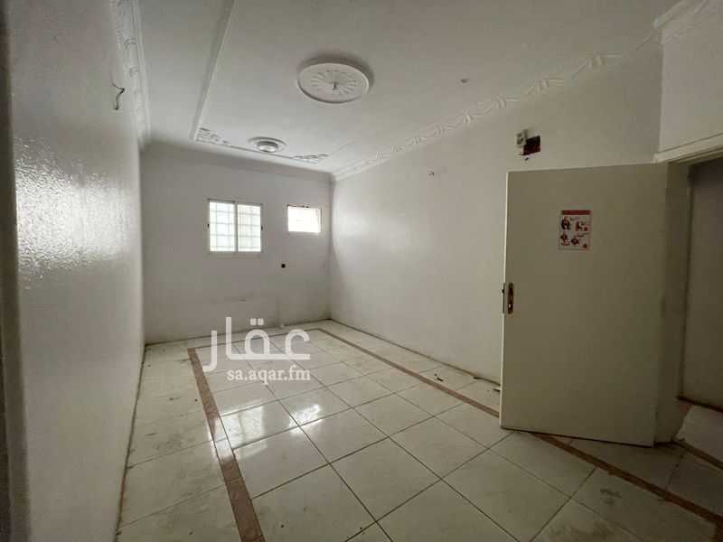 38 bedroom building in Badr, Riyadh 15