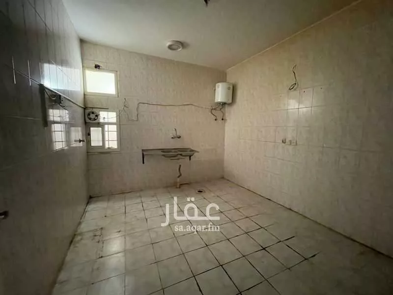 عمارة 2520 م² في بدر 12