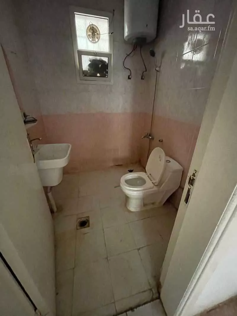 عمارة 2520 م² في بدر 5