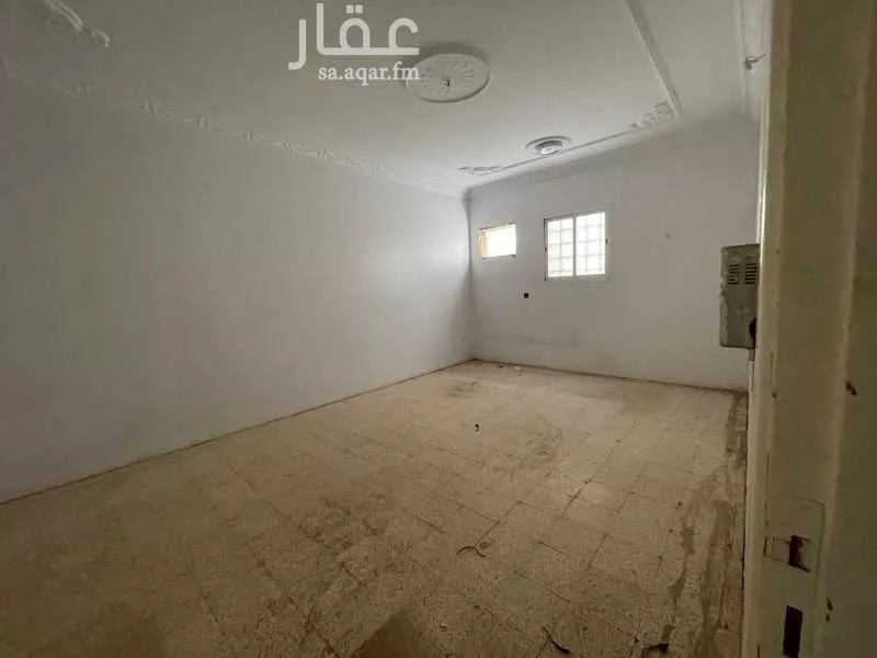 عمارة 2520 م² في بدر 8