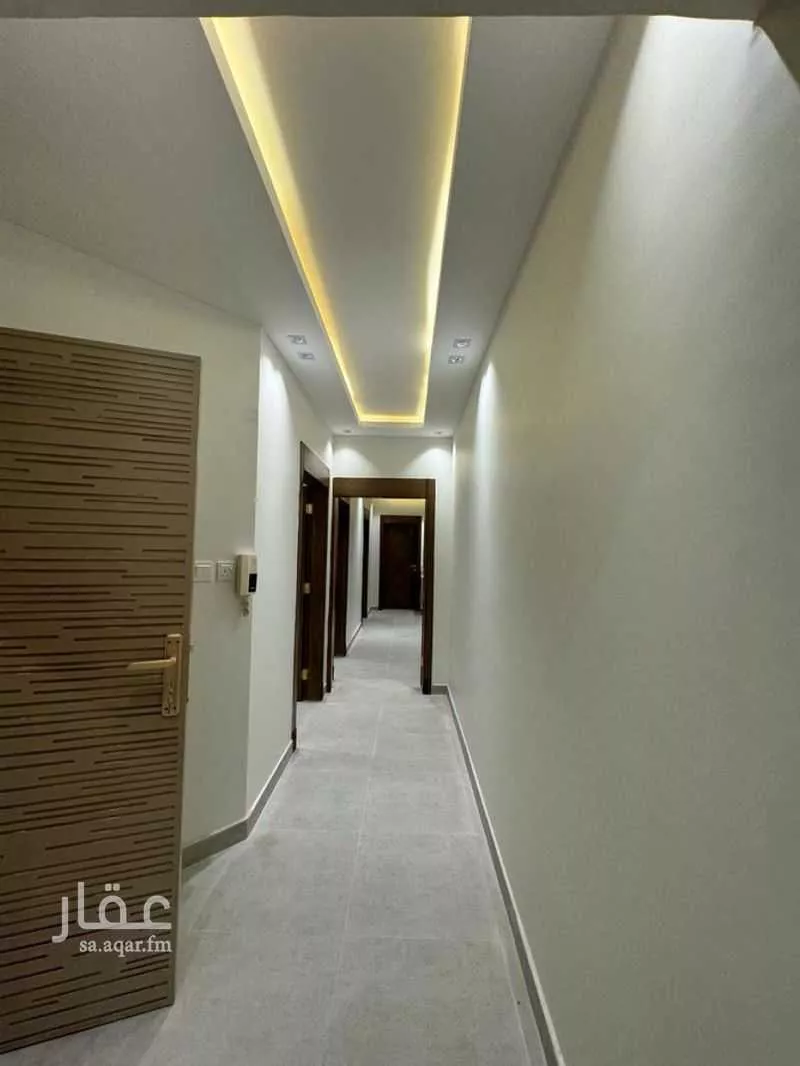 1050 sqm building in Dhahrat Laban 5