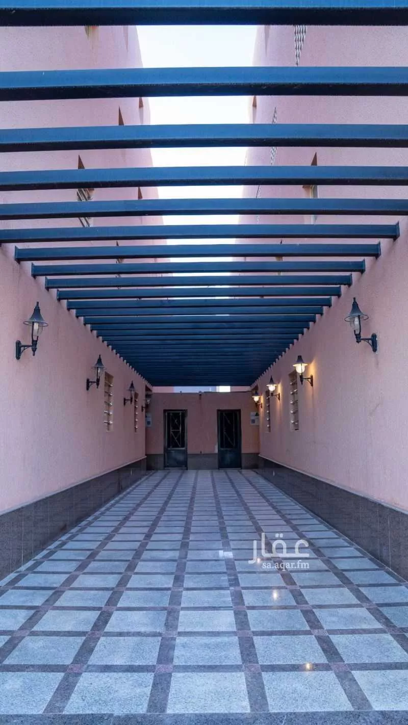 5000 sqm building in Al Rabie 11