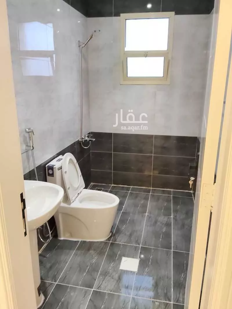 5000 sqm building in Al Rabie 15