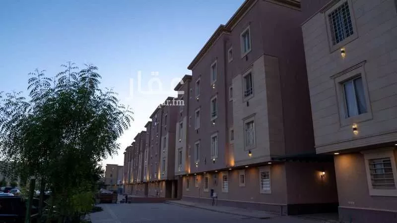 5000 sqm building in Al Rabie 3