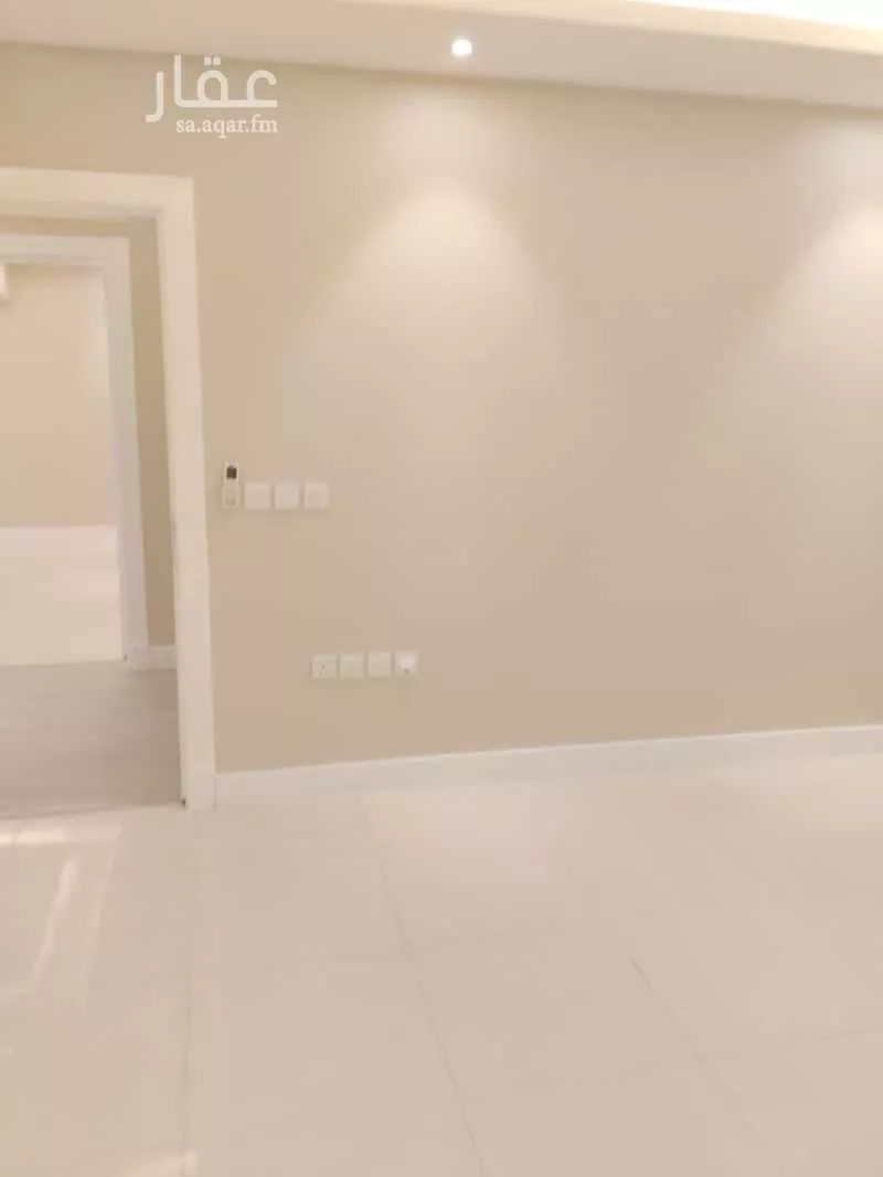 5000 sqm building in Al Rabie 25