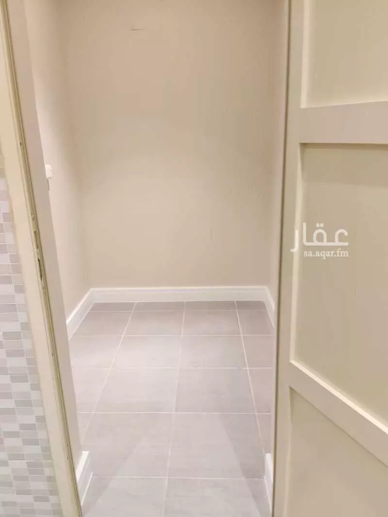5000 sqm building in Al Rabie 27
