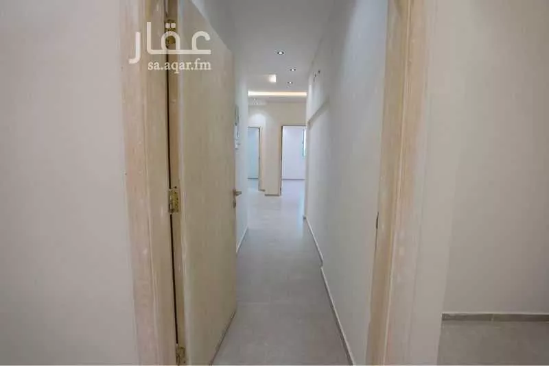 1050 sqm building in Al Rawdah 3