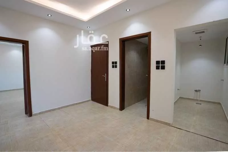 1050 sqm building in Al Rawdah 10