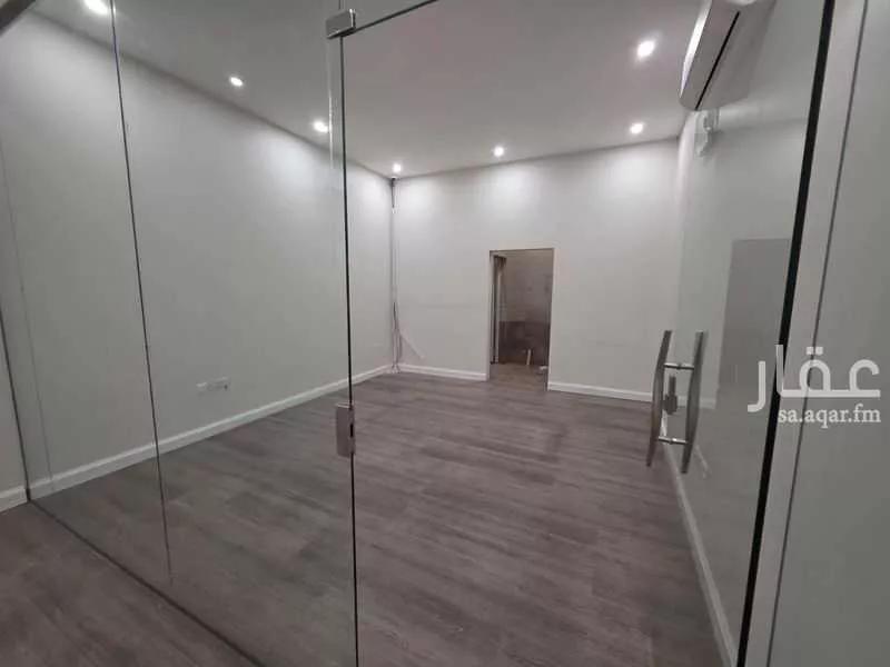 900 sqm building in Al Mahdiyyah 4