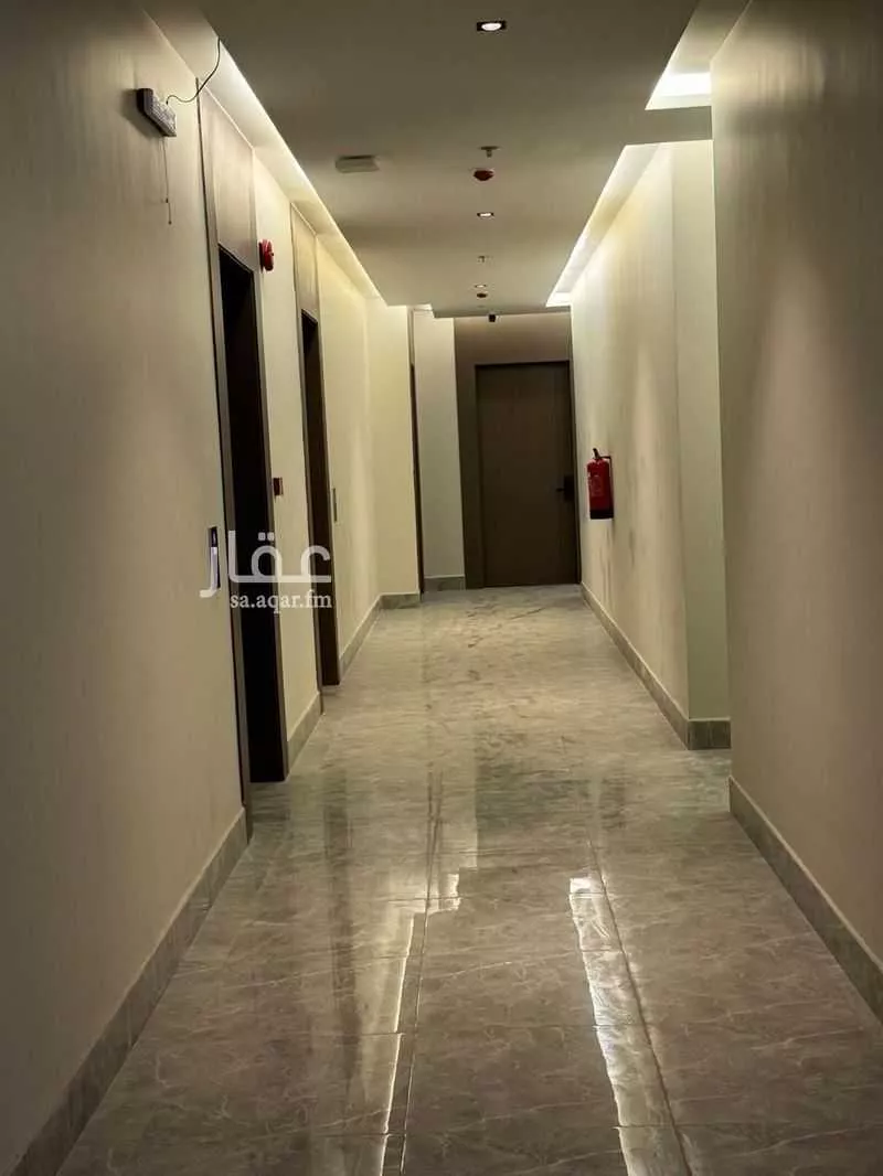 عمارة 2607 م² في الشرق 17
