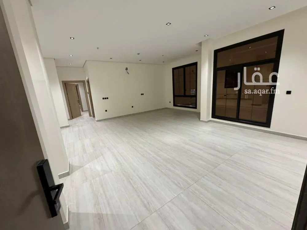 147 sqm building in Al Munsiyah 2