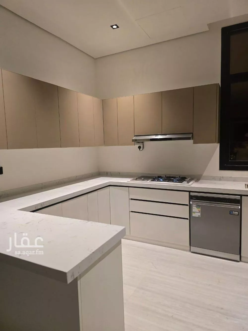 147 sqm building in Al Munsiyah 3