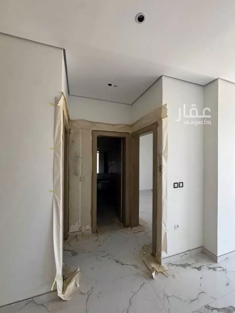 عمارة 1284 م² في الملز 5