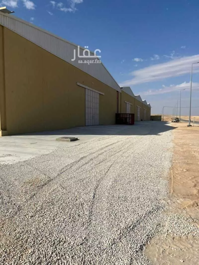 2000 sqm warehouse in Banban 2