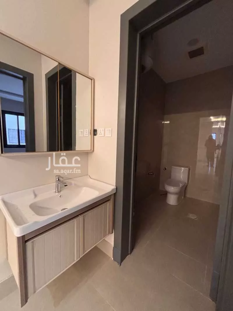 625 sqm building in Dhahrat Laban 2
