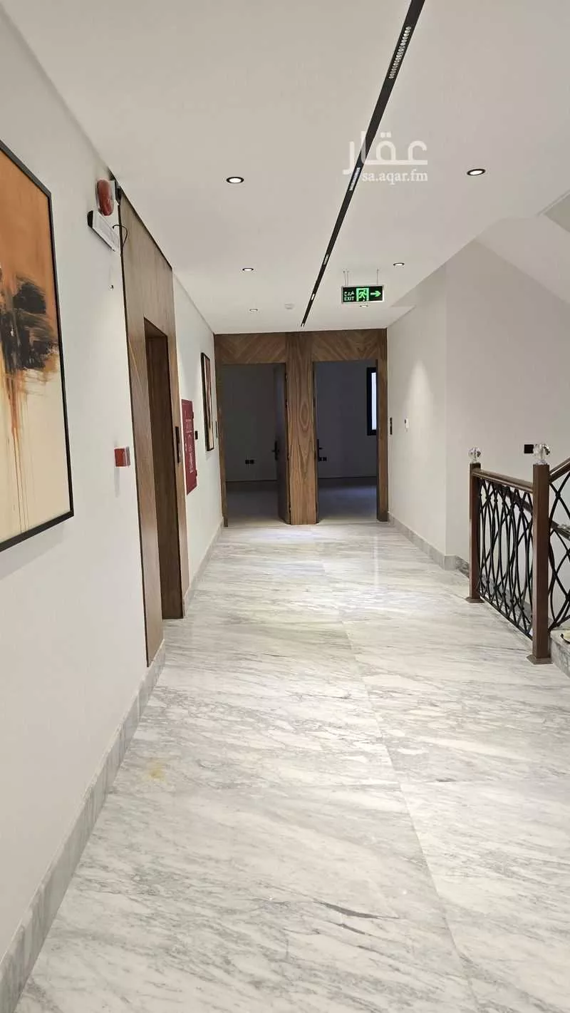 عمارة 840 م² في النهضة 12
